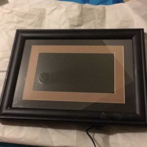 Omnitech digital photo frame